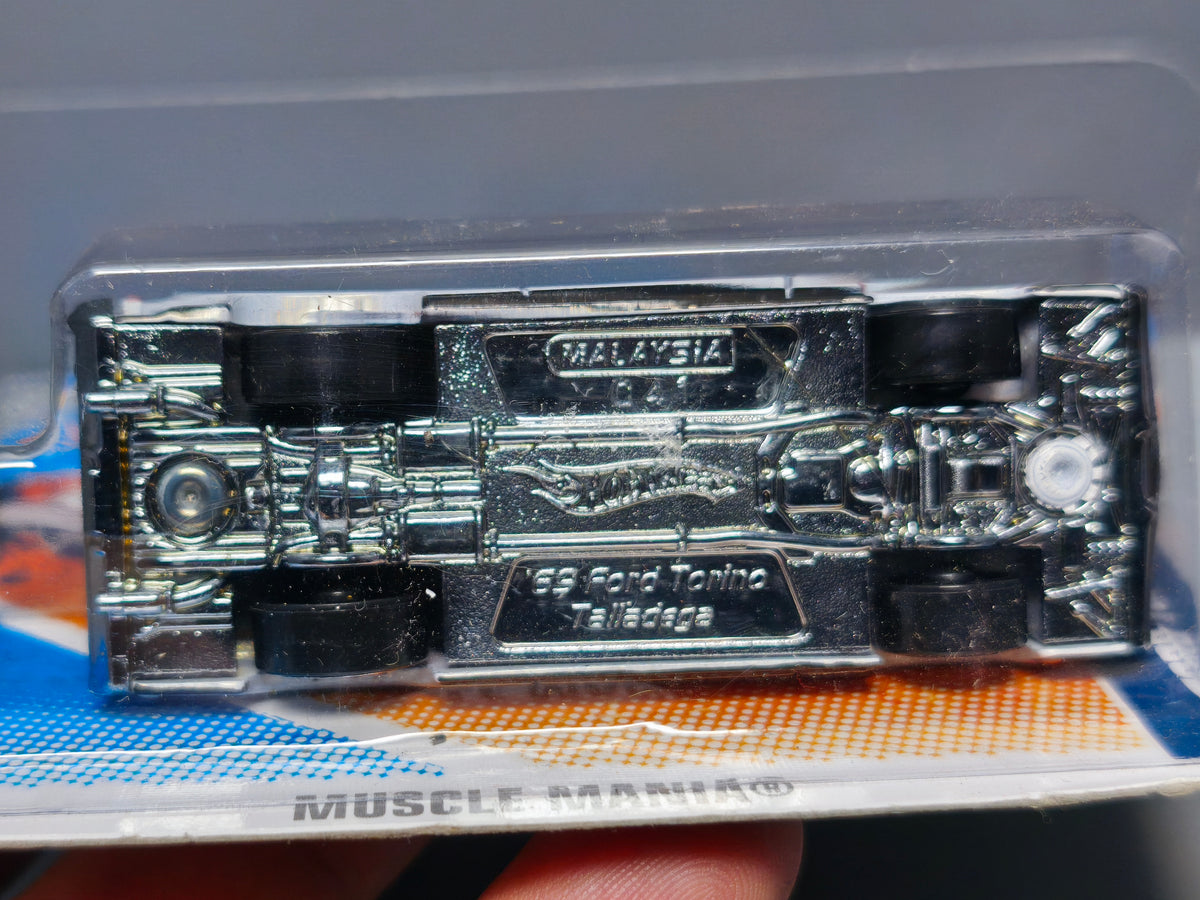 Hot Wheels '69 Ford Torino Talladega 2011-103 (DV013)