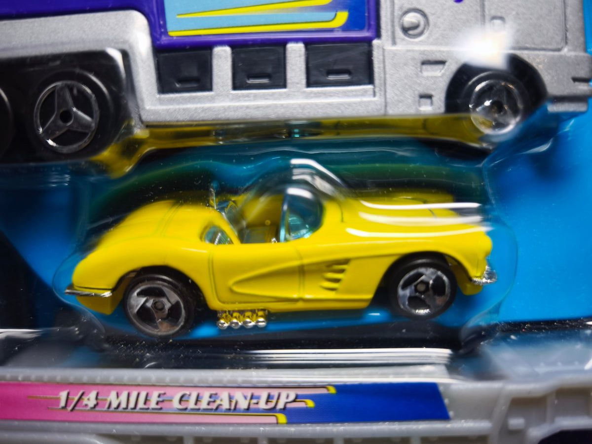 Hot Wheels 2000 exclusive target Kool toyz '58 Corvette (CT04)