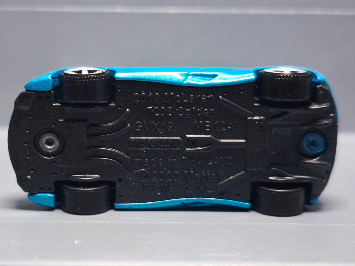 Matchbox  McLaren 720s Spider 2021 -020  (A33)