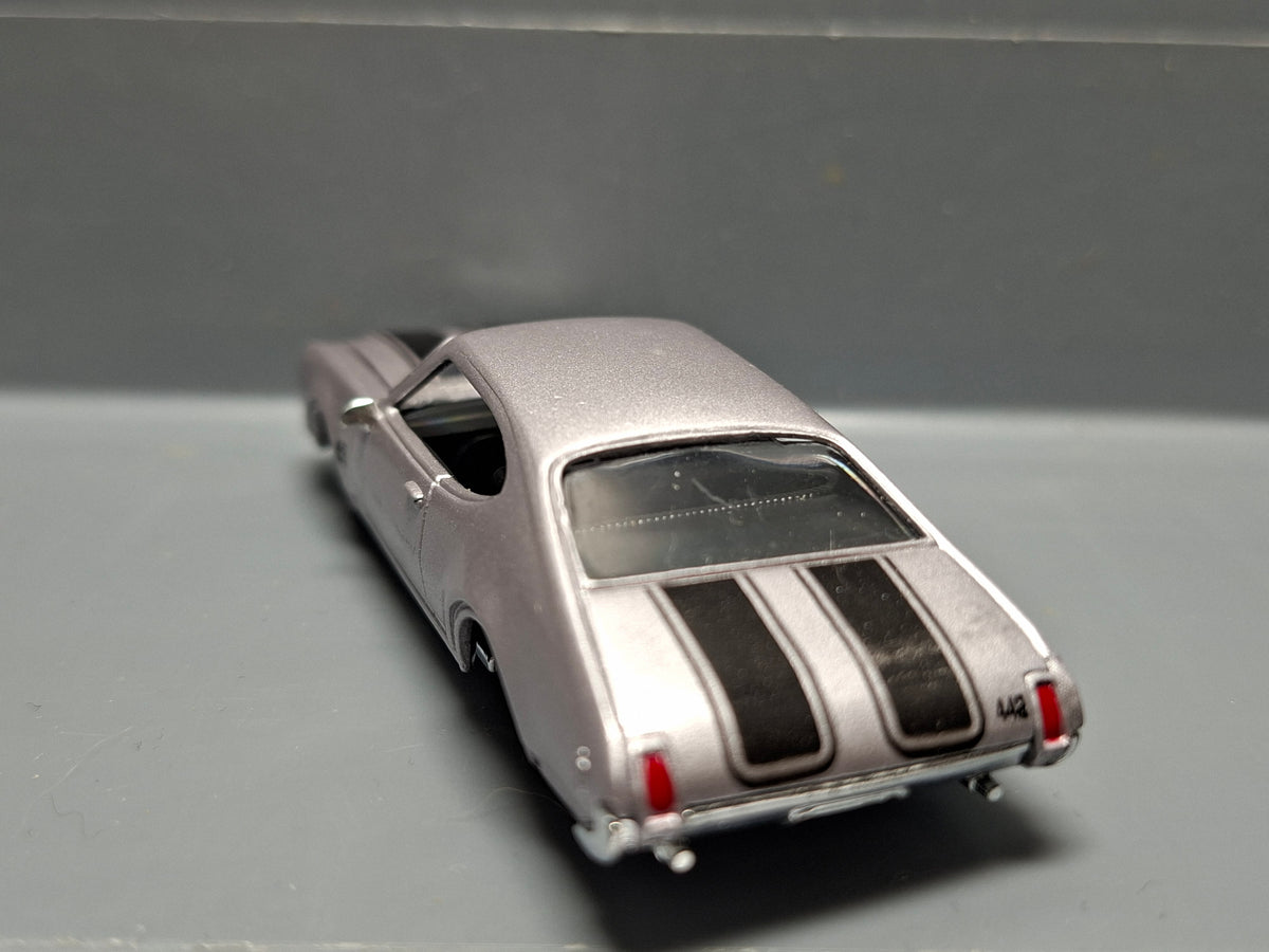 Racing Champions 1996 exclusive multipack  69 olds 442     (NP26)