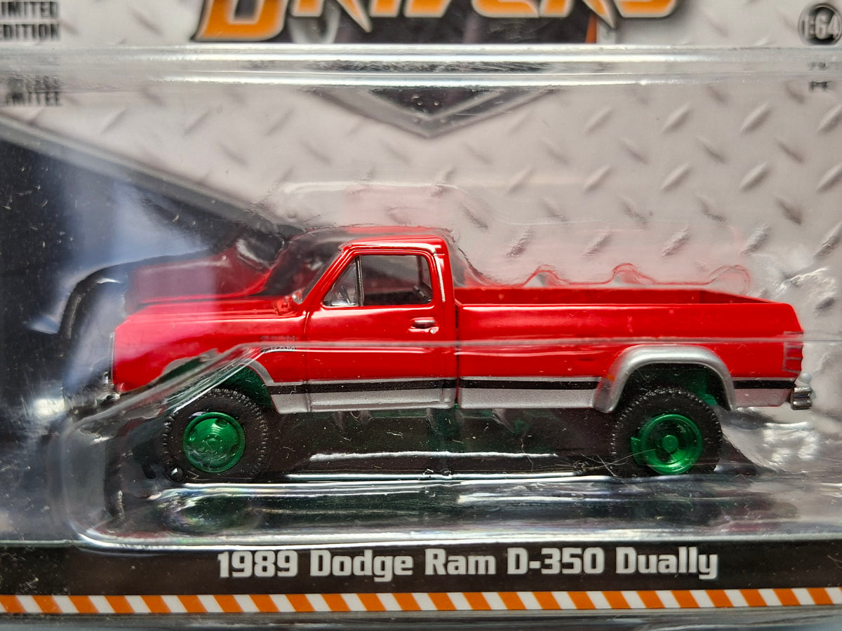 Greenlight Dually Drivers Series 13 1989 Dodge Ram D-350 Chase   (CT01)
