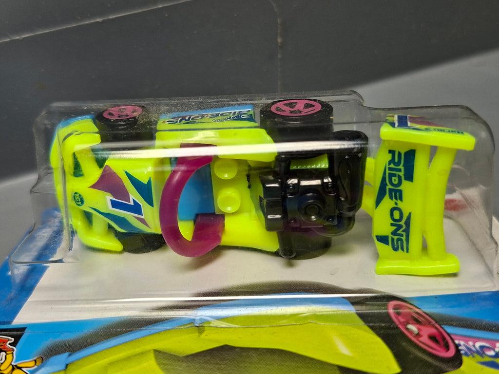 Hot Wheels Let's go  2022-015 (NP24)