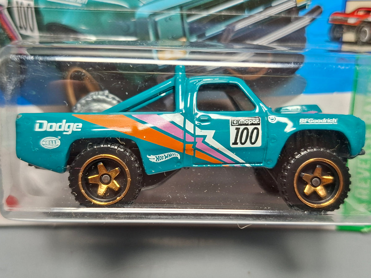 Hot Wheels 87 dodge D100 2024-038 (NP26)