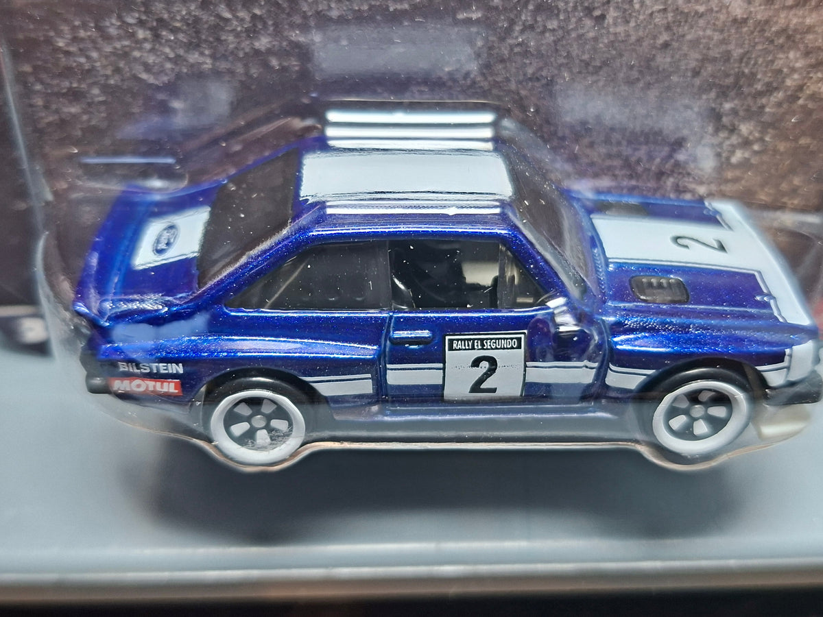 Hot Wheels Rally Racers Ford Escort RS 2000  (NP40)