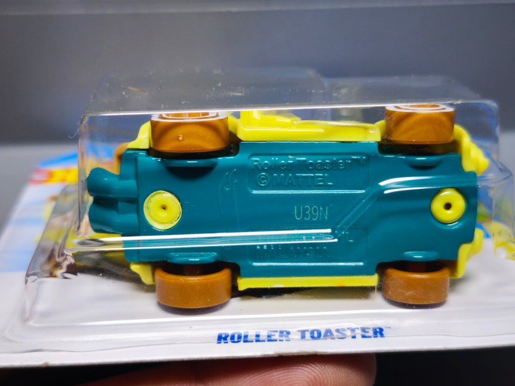 Hot Wheels Roller Toaster 2026-039 (NP36)