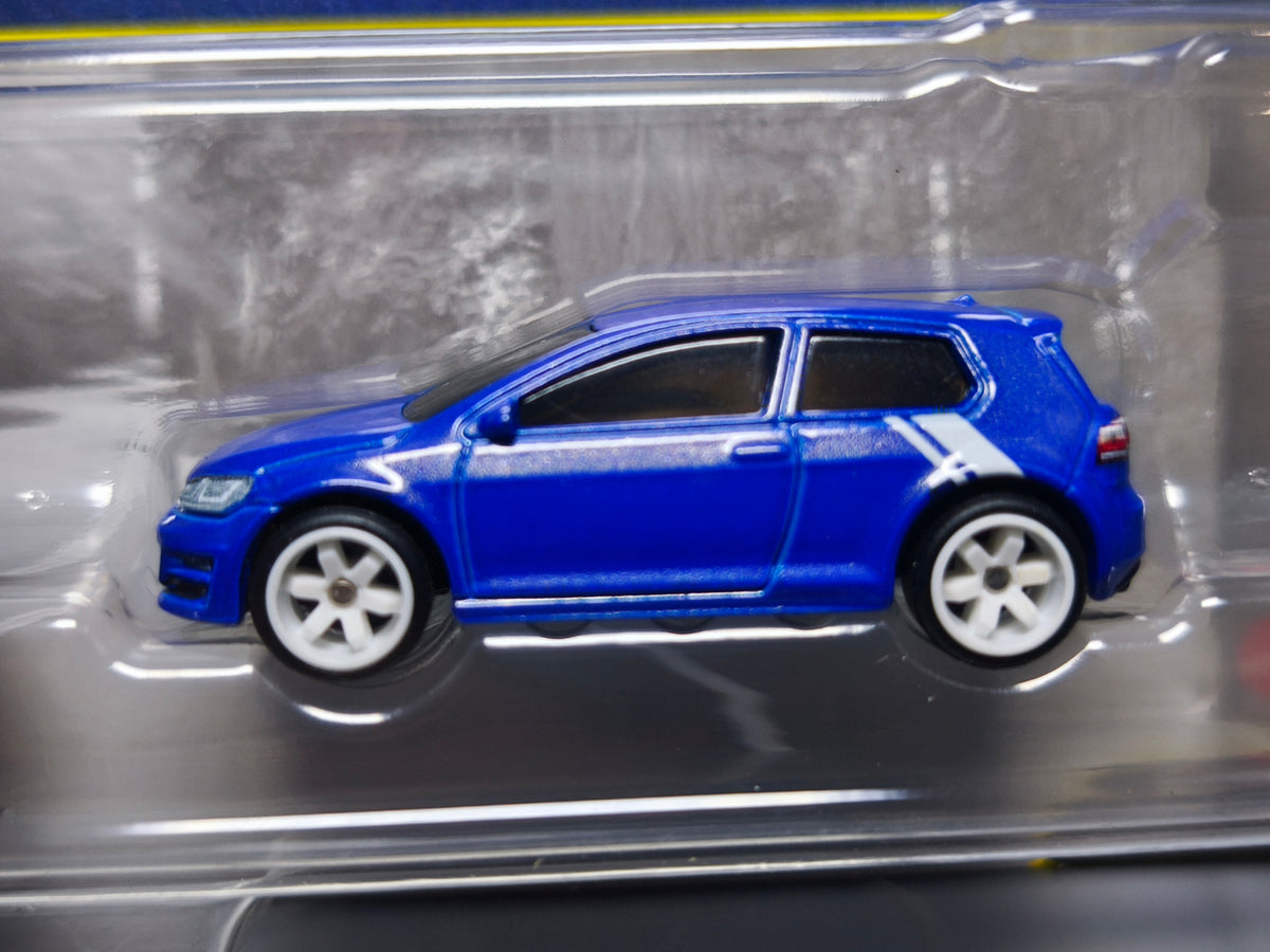 Hot Wheels Premium 2-pack 2004 Volkswagen Golf R32 - MK7 (CT12)