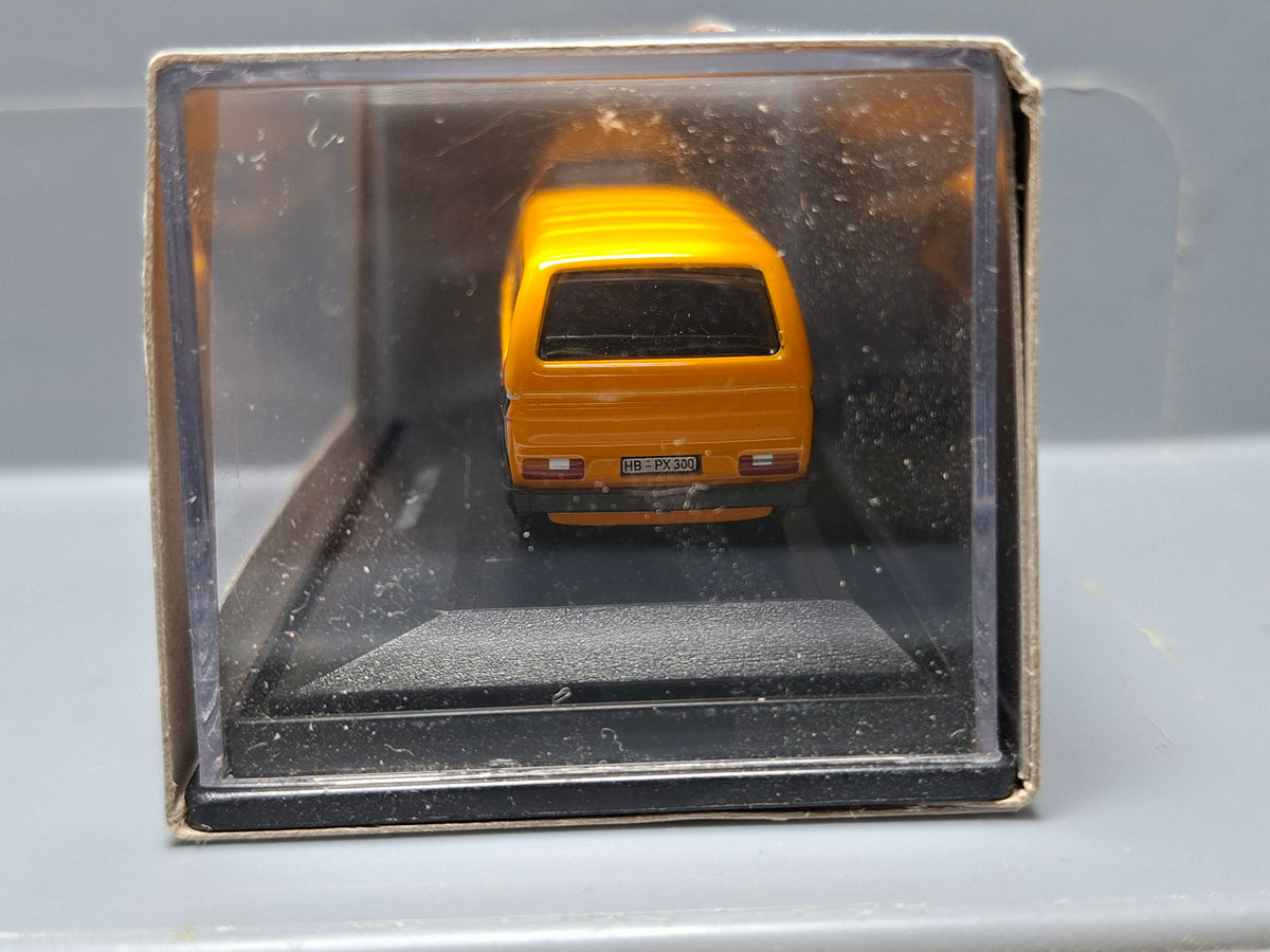 Schuco 1/87 Volkswagen T3 kasten Jacob kafee  (NP31)
