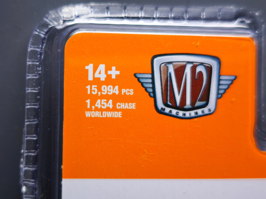 M2 Machines 1976 GMC Sierra Grande 15 Orange Slice(NG10)