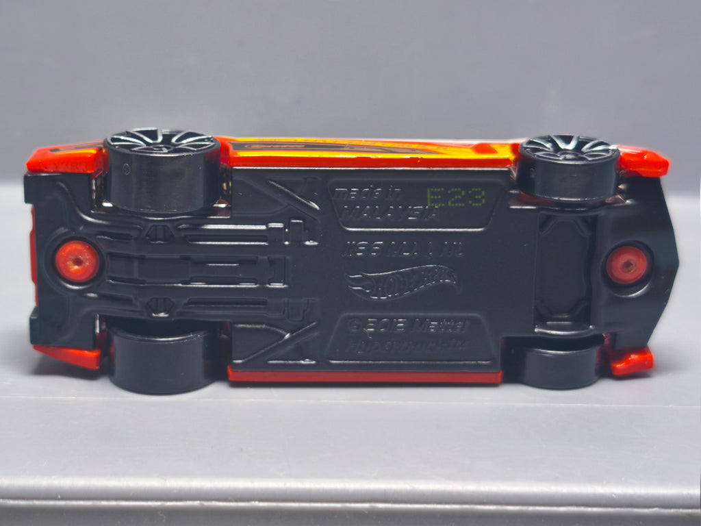 Hot Wheels Hypertruck 2012-013    (A15)