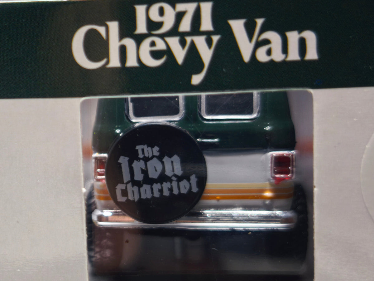 M2 Machines 1971 Chevrolet van beauville 4X4 R104 25-85 (NP08)