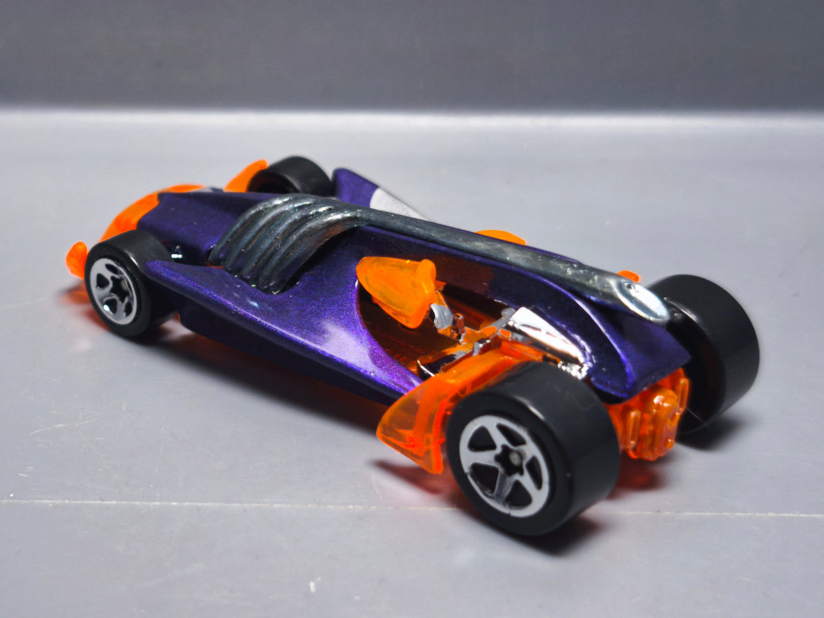 Hot Wheels Vulture Roadster 2001-032 (A04)