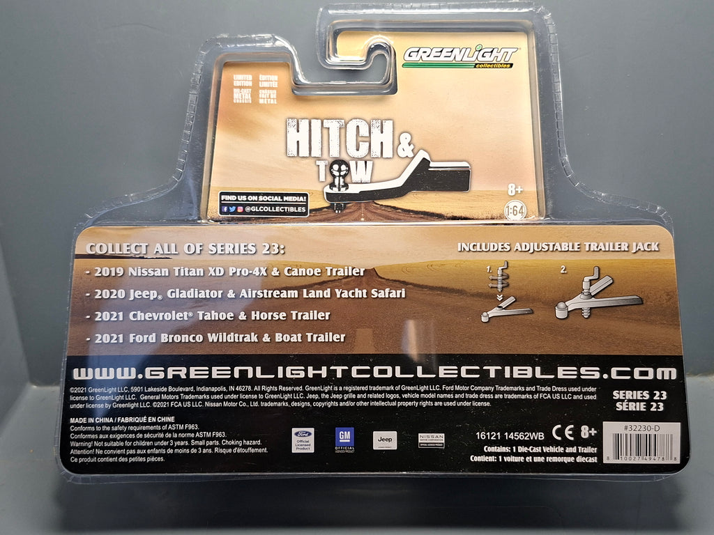 Greenlight Hitch & Tow 2021 Ford Bronco Wildtrak & Boat Trailer (CT03)