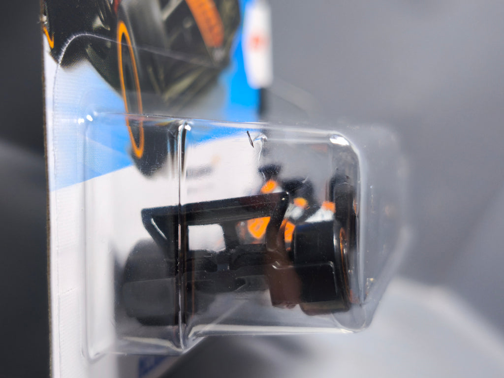 Hot Wheels McLaren Formula 1 2026-020 (NP36)