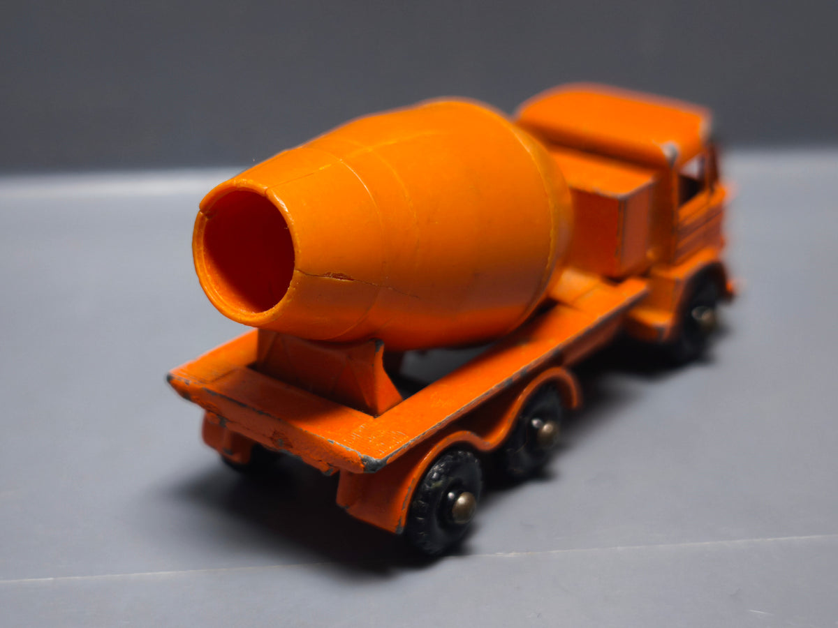 Matchbox lesney  Foden cement truck version roues noires   (A21)