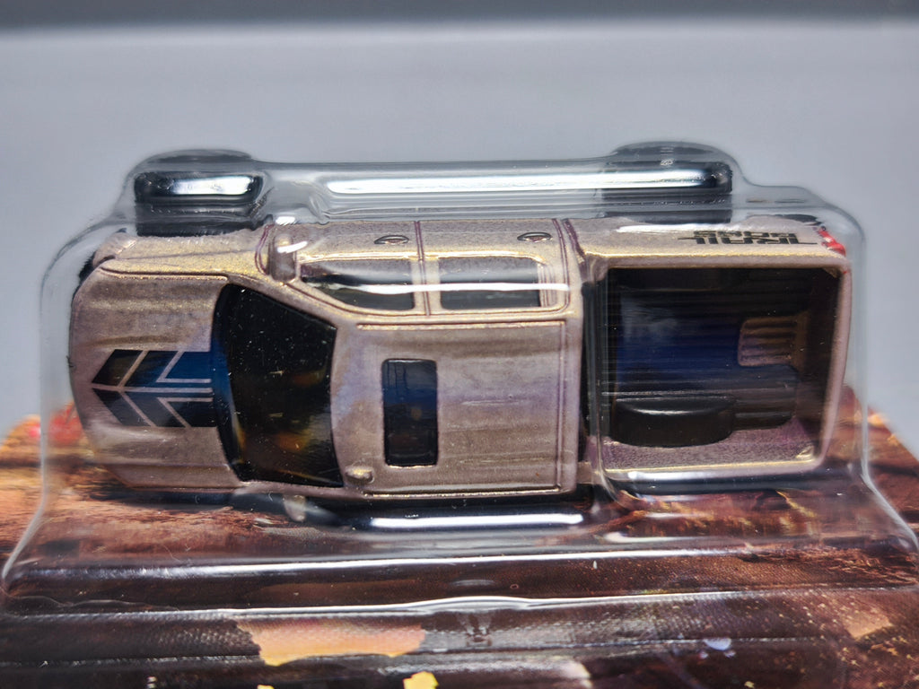 Hot Wheels Performance Truck 2019 chevrolet silverado trail boss LT (NP08)