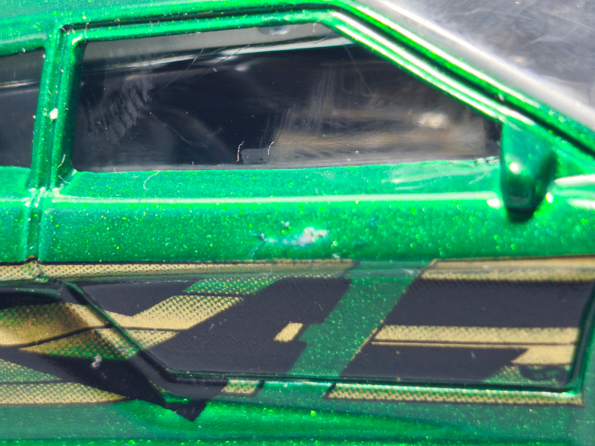 Hot Wheels Zender fact 4 1998-820  (A33)
