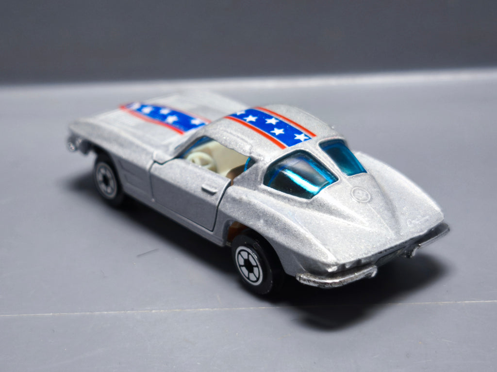 Yatming  Road tough 63 corvette   (A30)