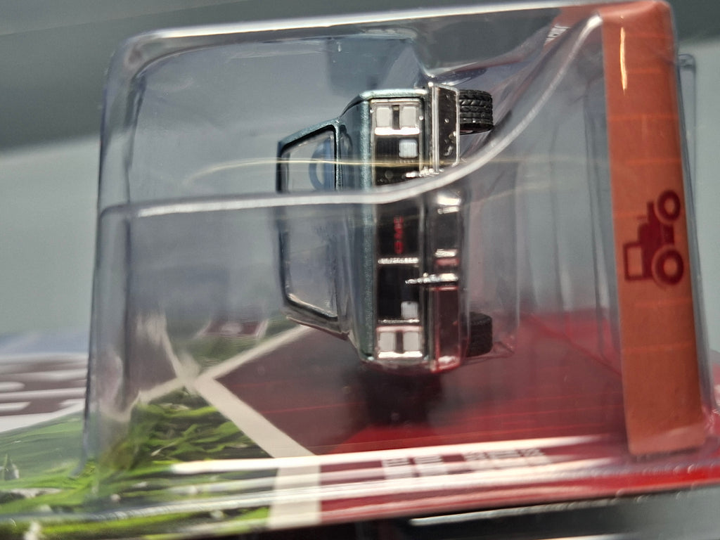 Greenlight 1/64 2024 Down on the Farm Series 9 1985 GMC Sierra Classic K2500   (NG52)