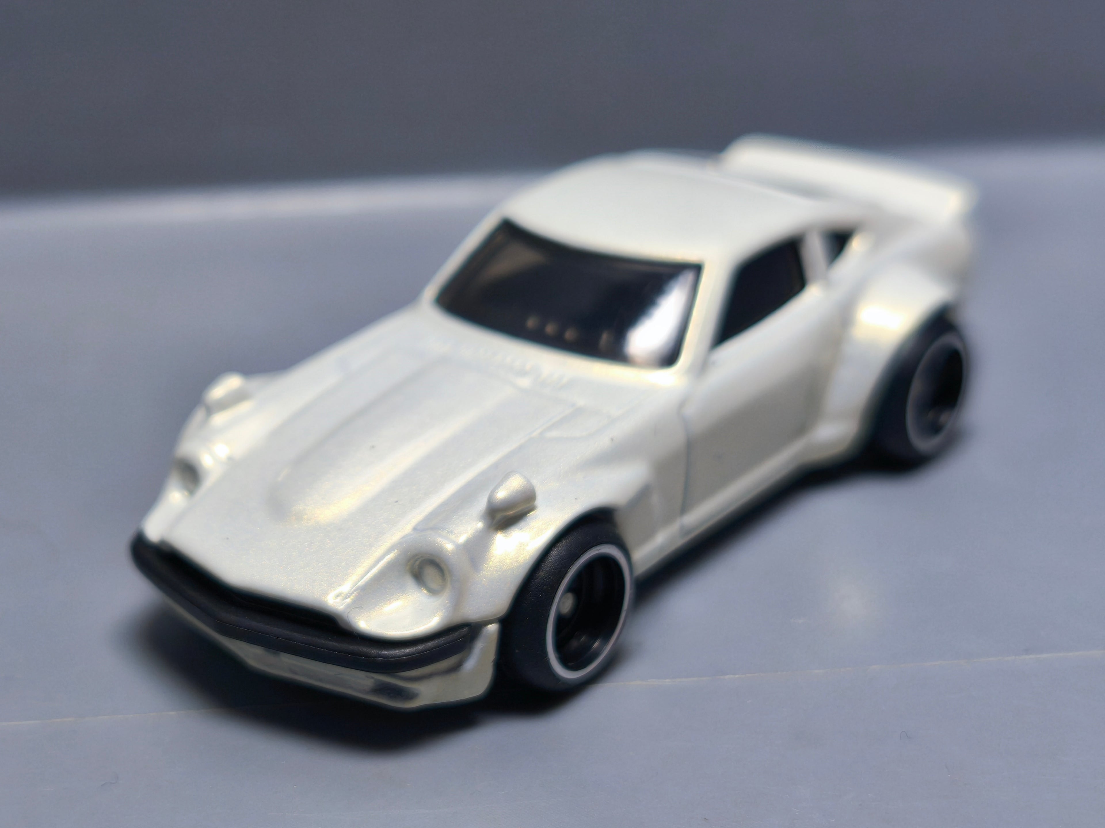 Hot Wheels Cars & donuts Custom datsun 240z (A07)