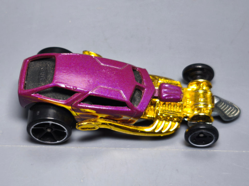 Hot Wheels 2010 mystery Surf crate  (A22)