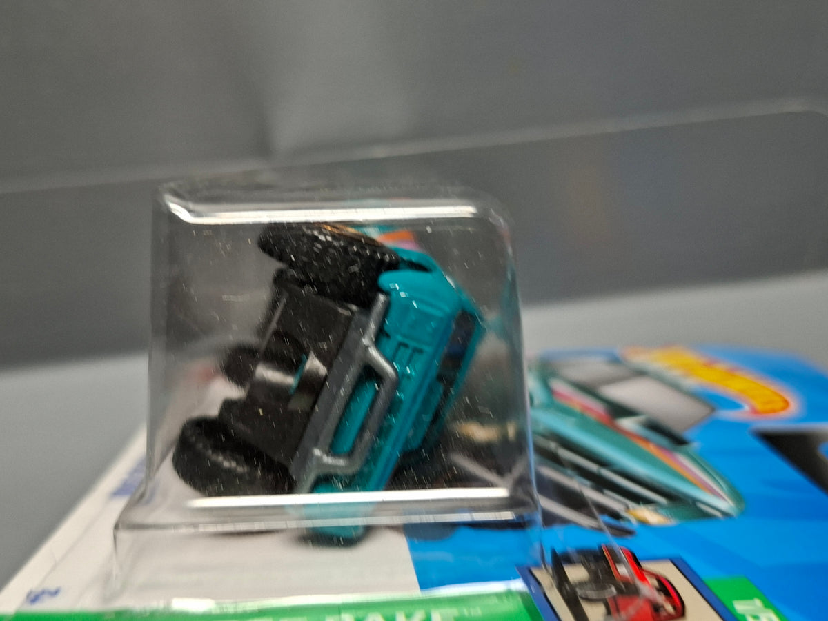 Hot Wheels 87 dodge D100 2024-038 (NP26)