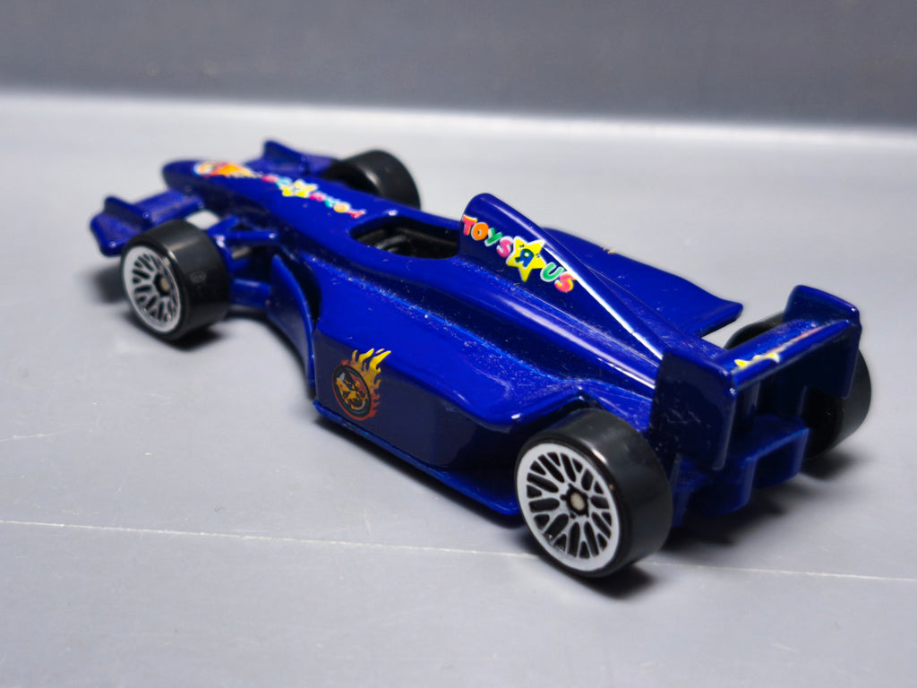 Hot Wheels 2000 promo toys r us GP-2009  (A18)