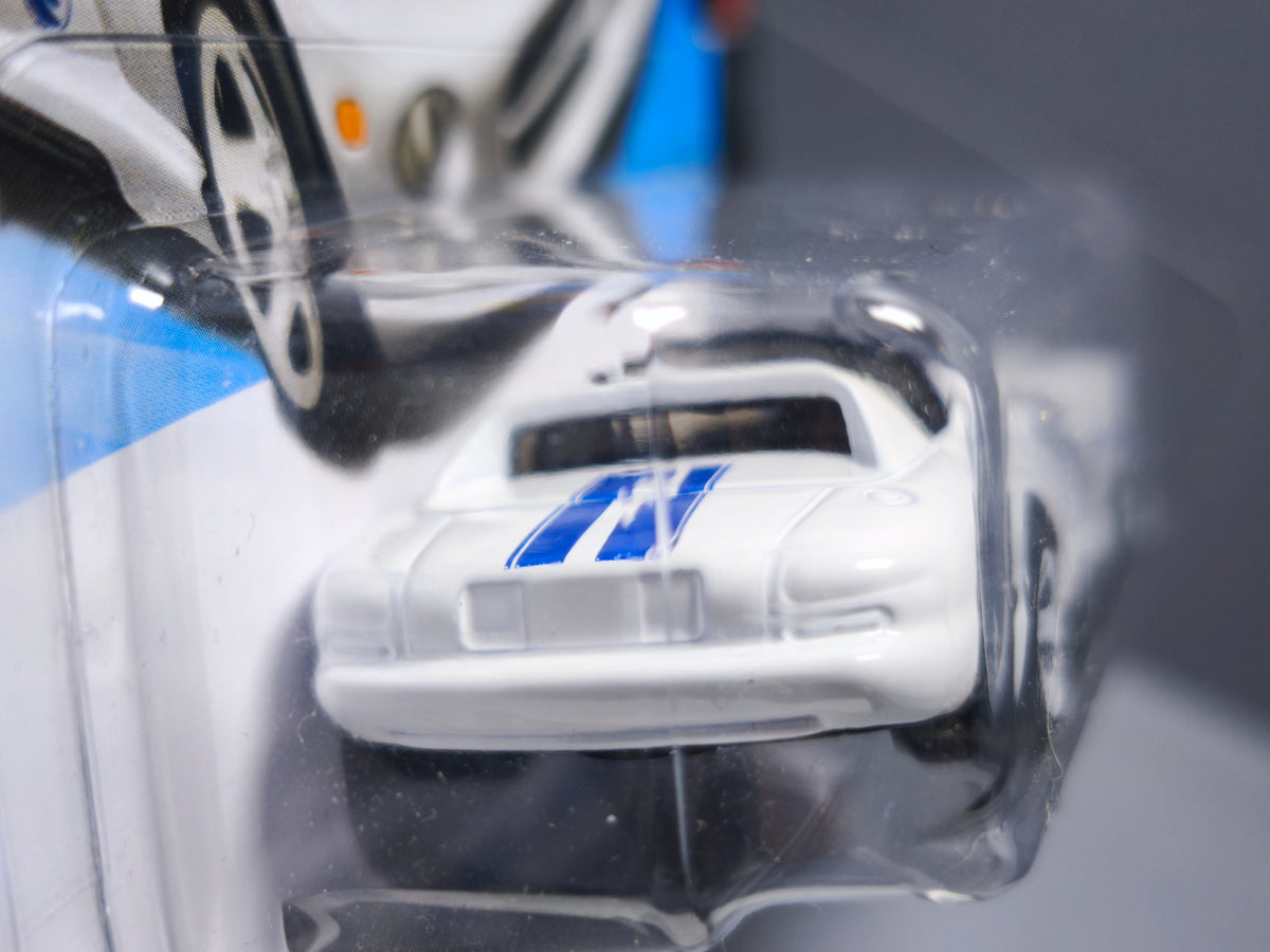 Hot Wheels '92 Dodge Viper RT/10 2026-029 Treasure Hunt (NP36)