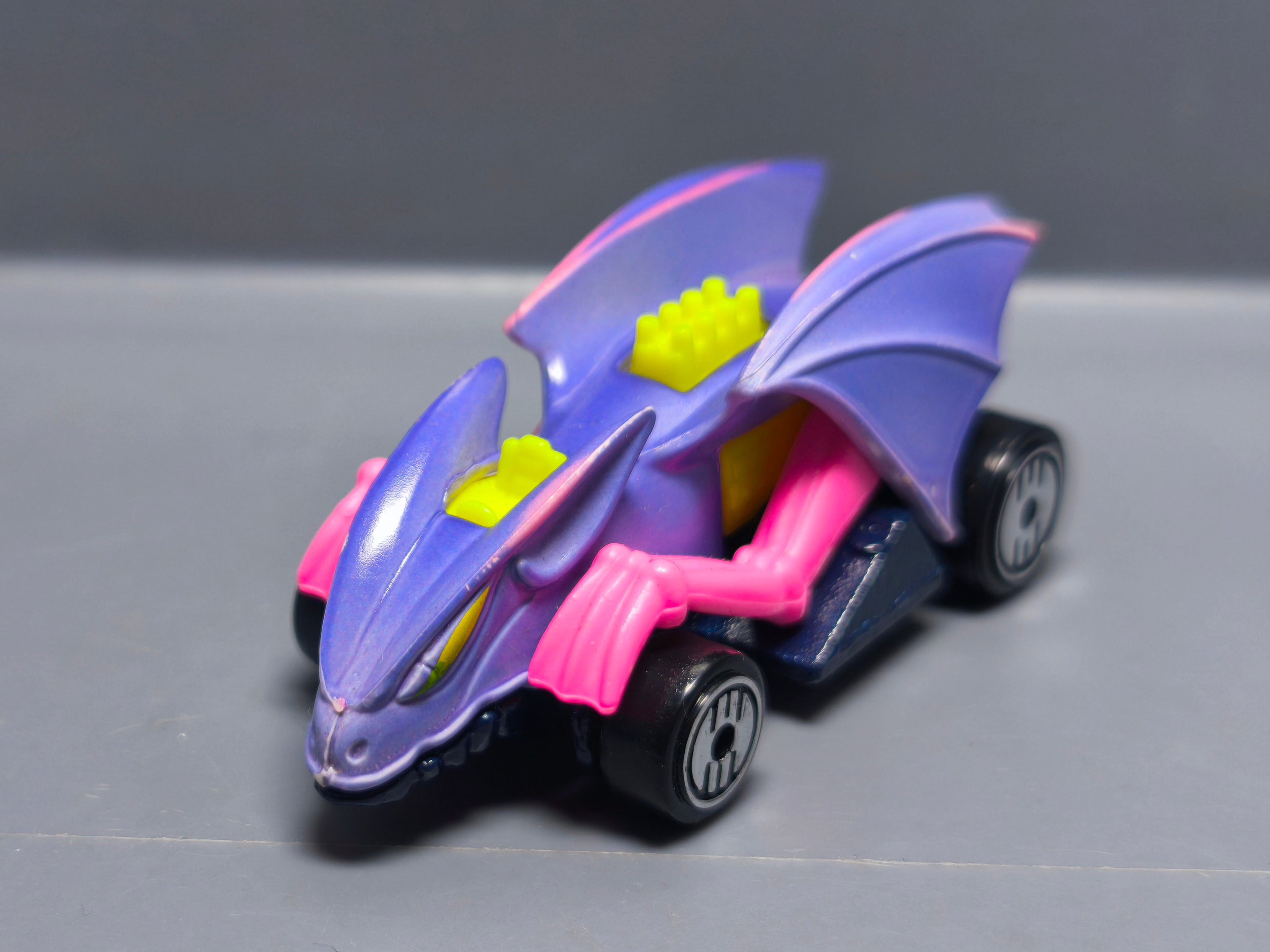Hot Wheels Vampyra 1994 color fx (A06)