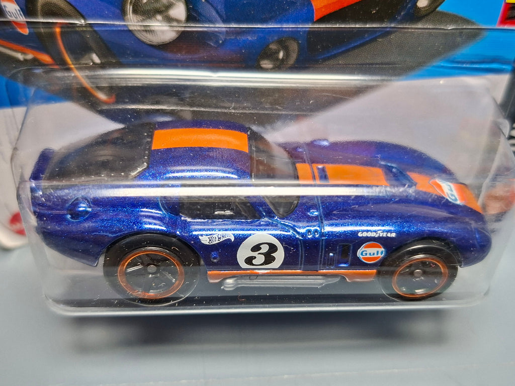 Hot Wheels Shelby cobra Daytona coupe  2024-122 (NP38)