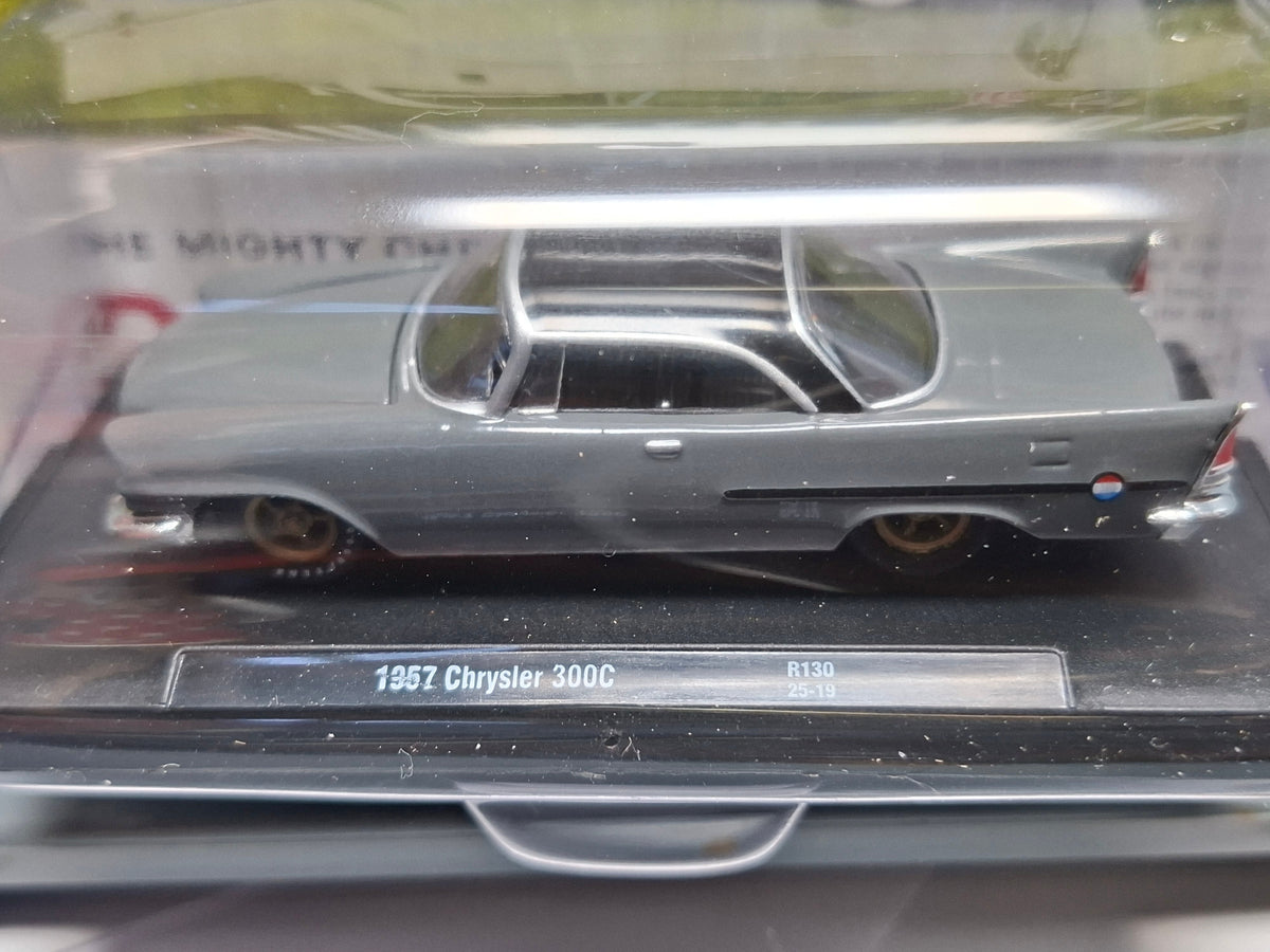 M2 Machines 2025 auto drivers R130 1957 Chrysler 300C (NG52)