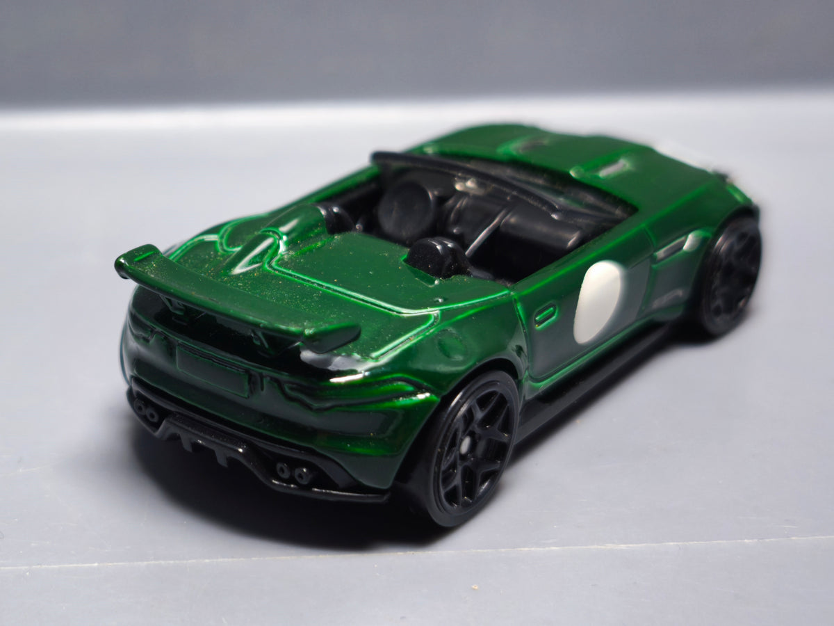 Hot Wheels 15 Jaguar f-type project 7 2015-185  (A16)