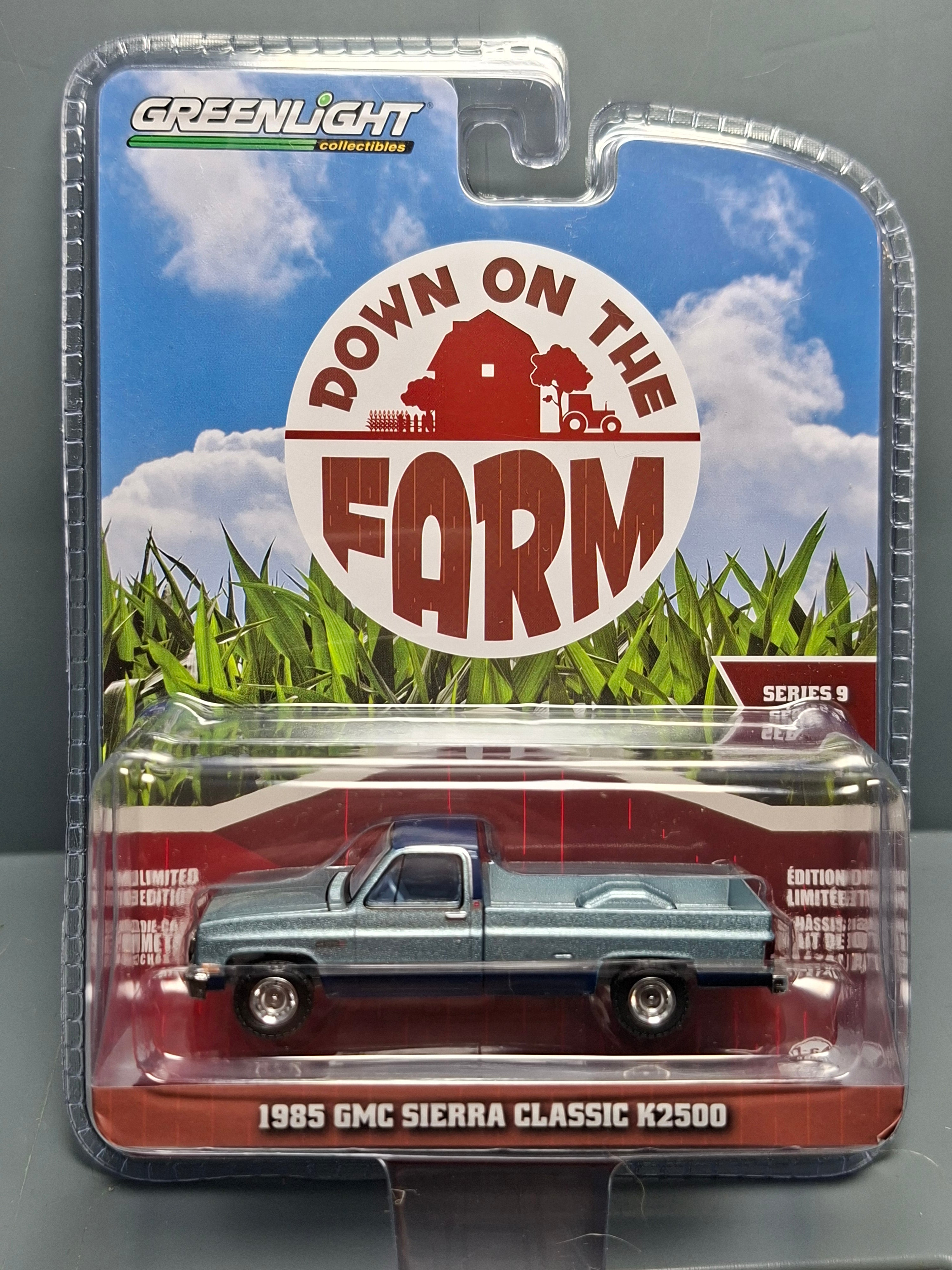 Greenlight 1/64 2024 Down on the Farm Series 9 1985 GMC Sierra Classic K2500   (NG52)