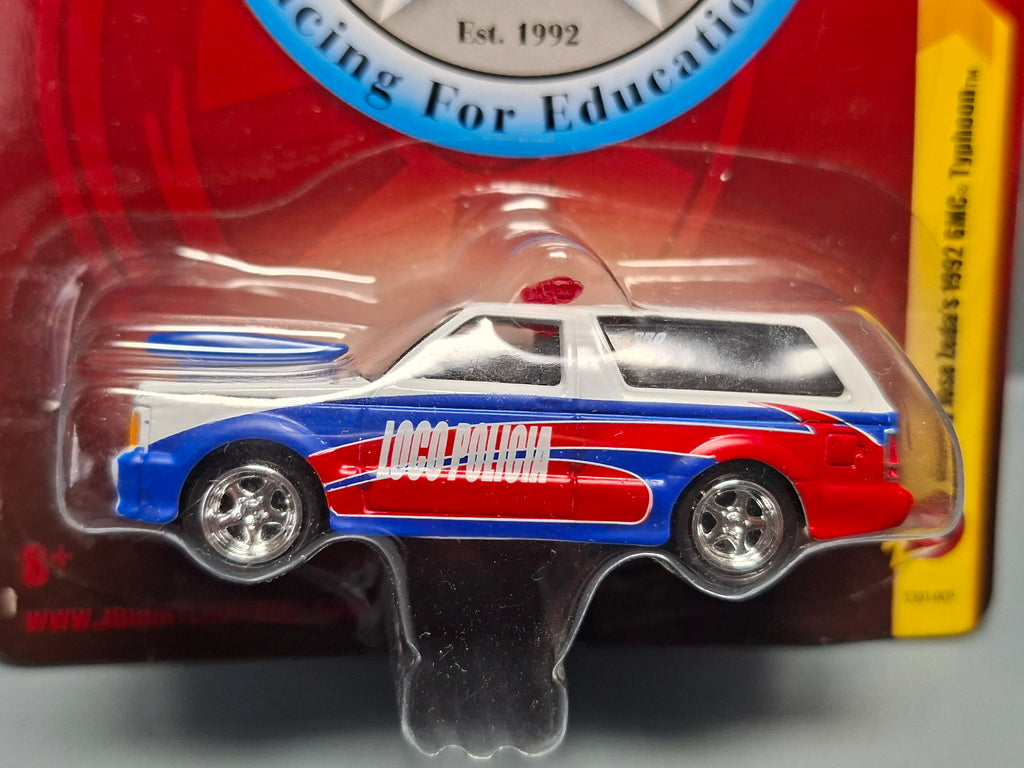 Johnny Lightning Beat the heat Inc. Racing 1992 GMC typhoon   (NP34)