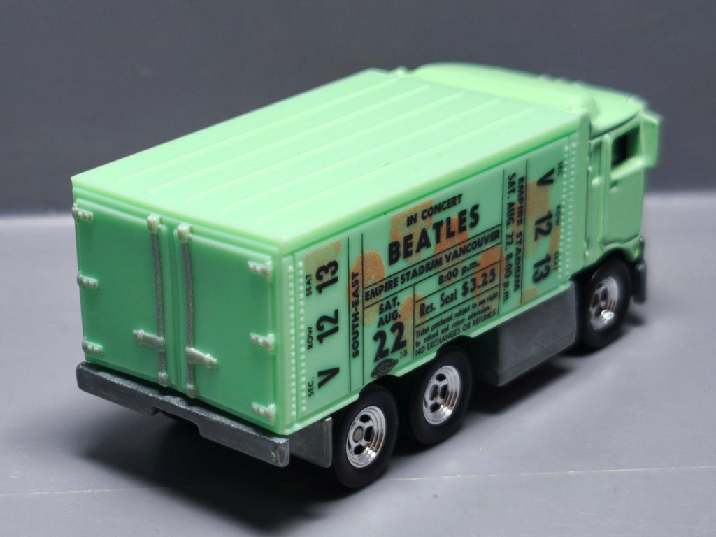 Hot Wheels 2024 pop culture the Beatles  Hiway hauler    (A29)