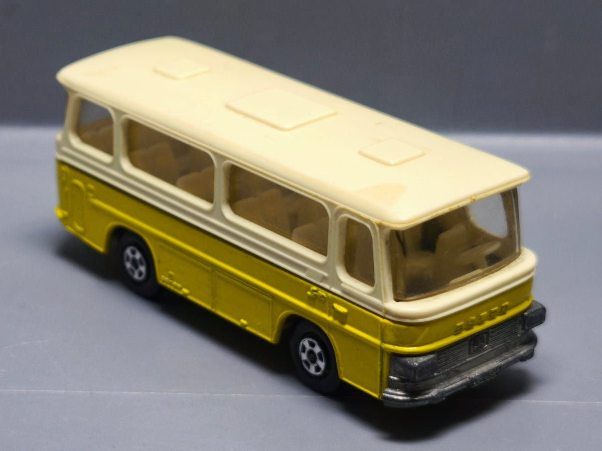 Matchbox lesney  Setra coach version jaune vitres claires  (A18)