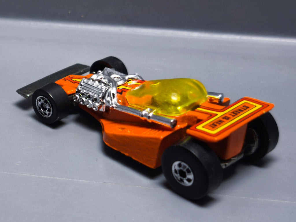 Hot Wheels 1982 Hong Kong  Land lord   (A28)