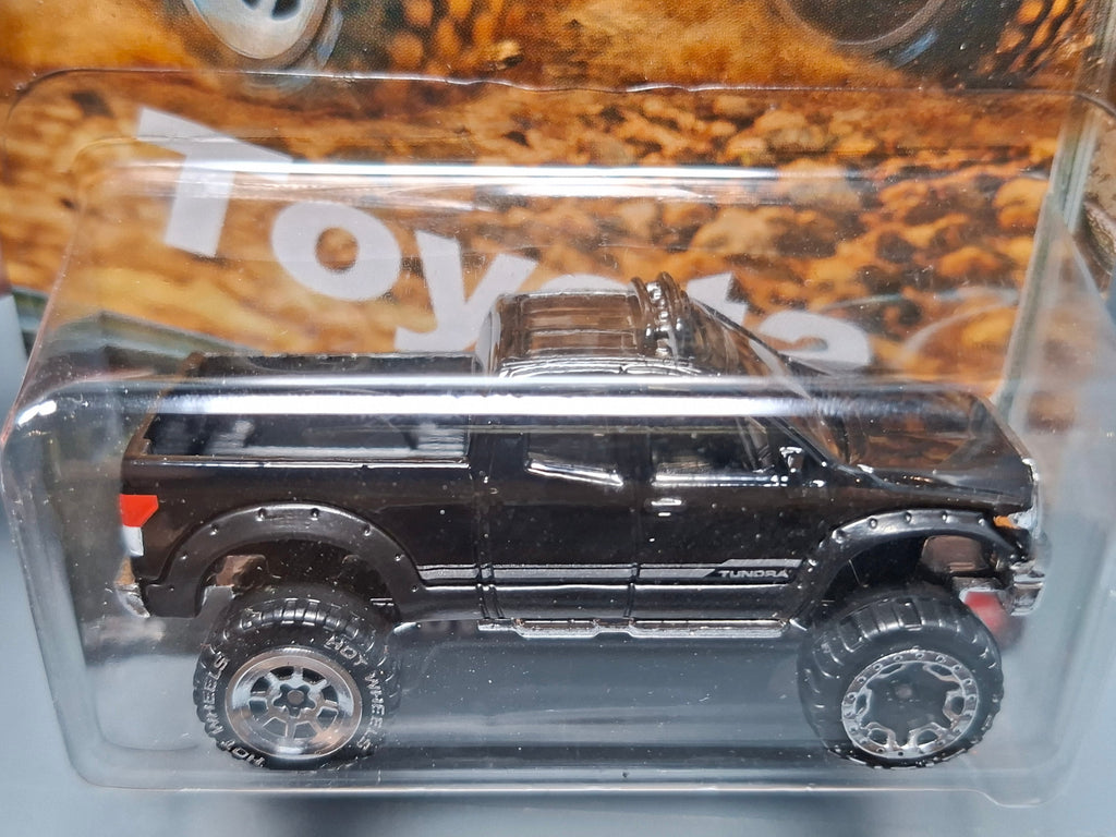Hot Wheels 2025 Toyota ’10 TOYOTA TUNDRA   (NP49)