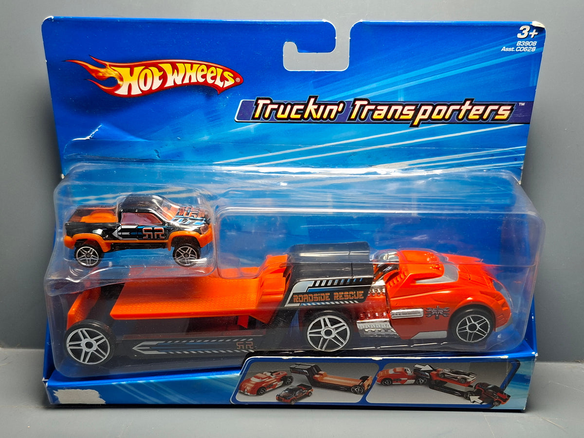 Hot Wheels 2004 truckin transporters Mega duty (CT07)