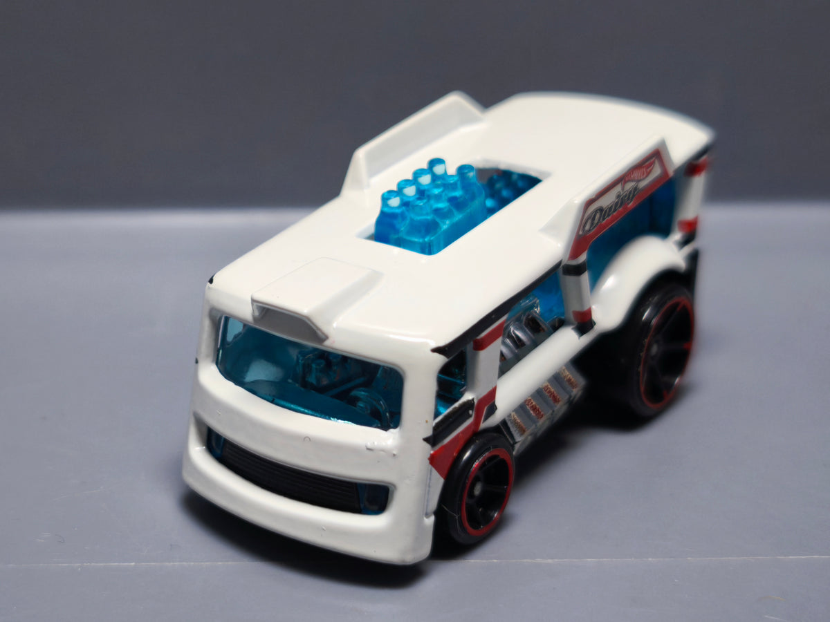 Hot Wheels Chill mill 2015-004 (A16)
