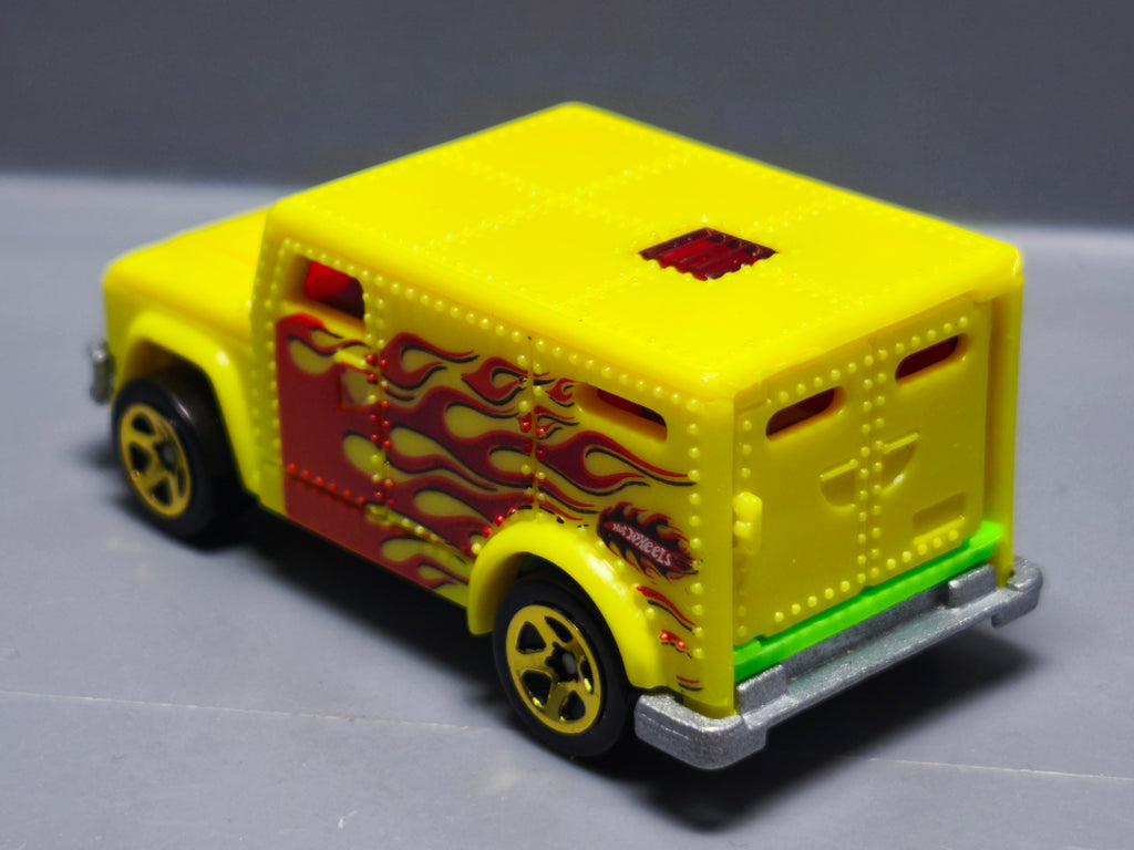 Hot Wheels 2004 multipack  Armored truck     (A22)
