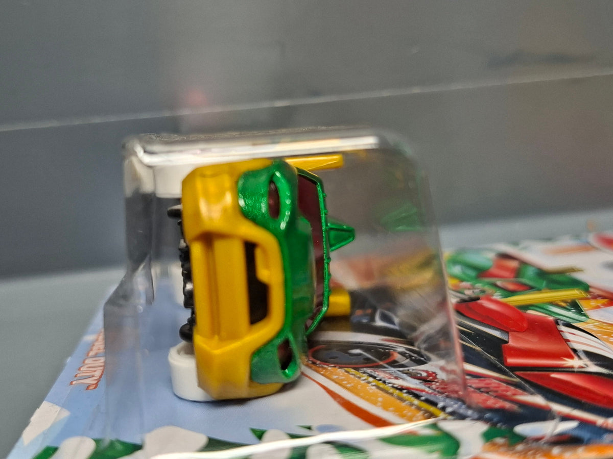 Hot Wheels 2024 Christmas DIESEL DUTY  (NP19)