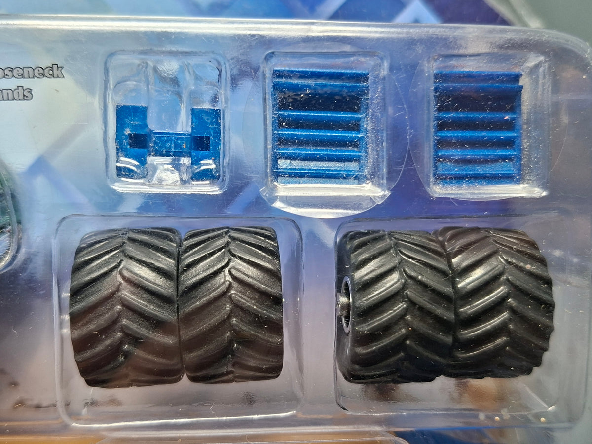 Greenlight Bigfoot Chase 1974 Ford f-250 et gooseneck trailer et tires (CT01)