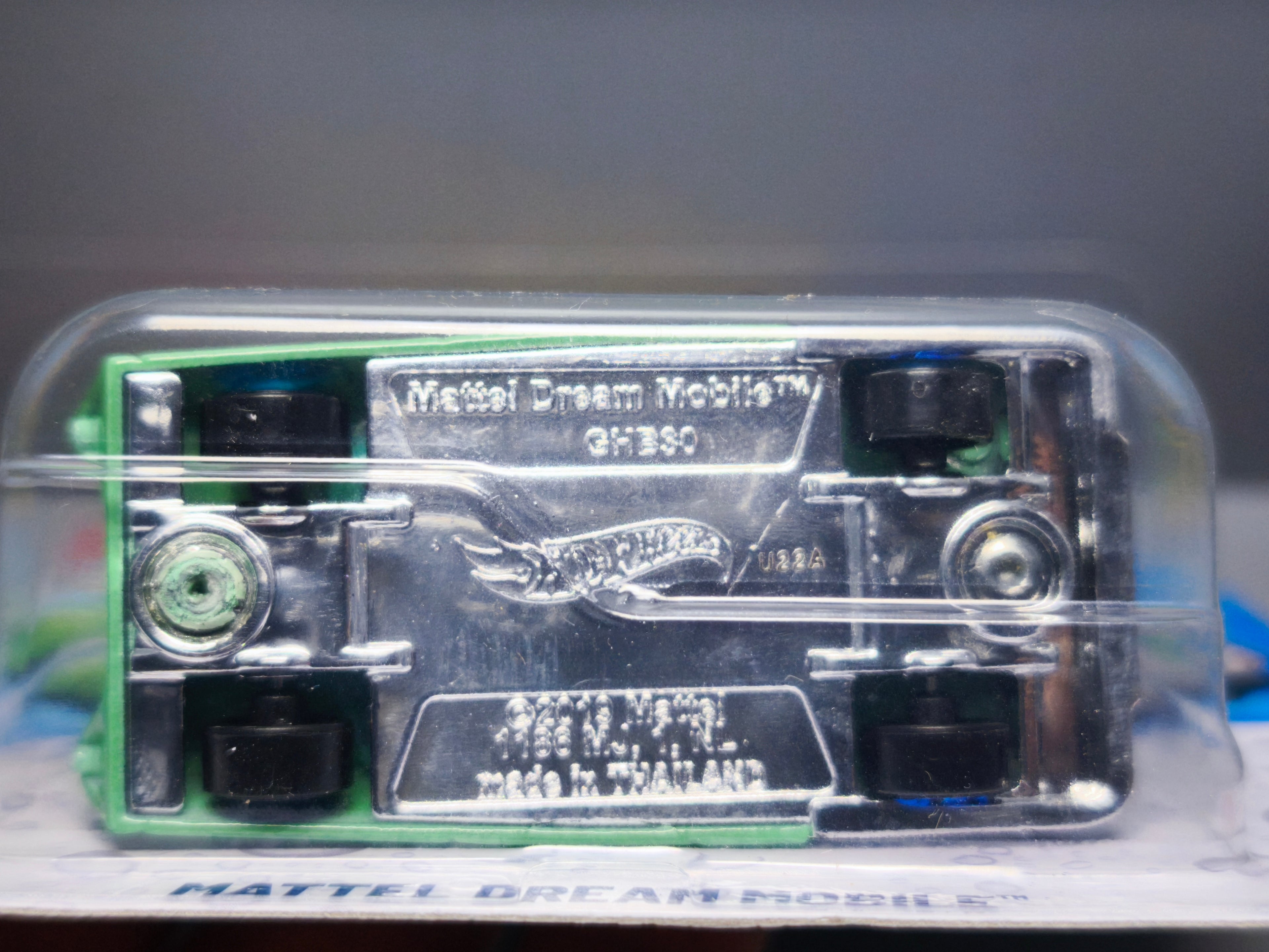 Hot Wheels color shifters Mattel Dream Mobile (NG08)