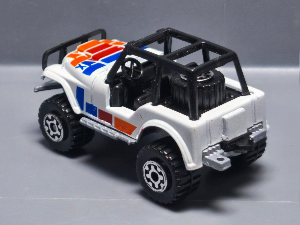 Matchbox 1987 mainline  Jeep 4X4 sans antenne   (A31)