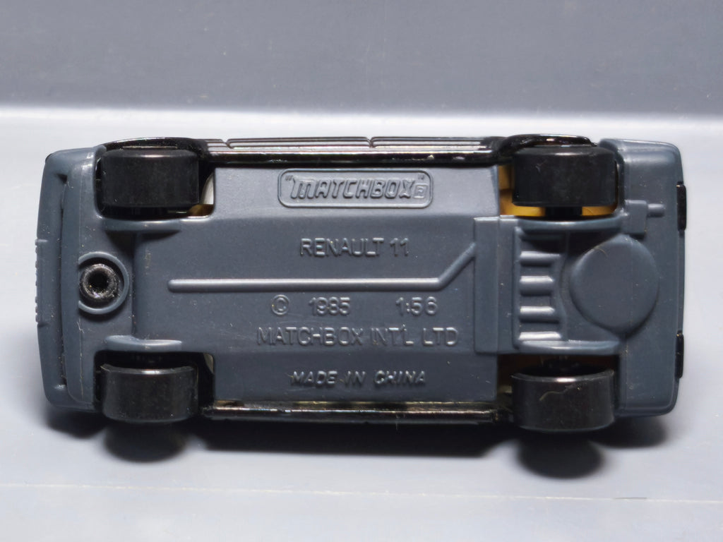 Matchbox 1987 mainline  Renault 11    (A31)