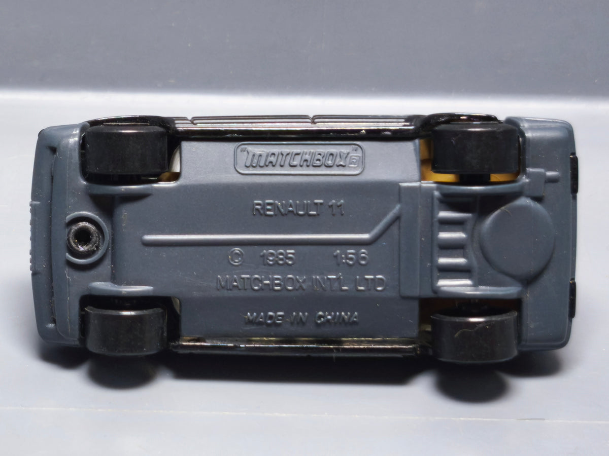 Matchbox 1987 mainline  Renault 11    (A31)