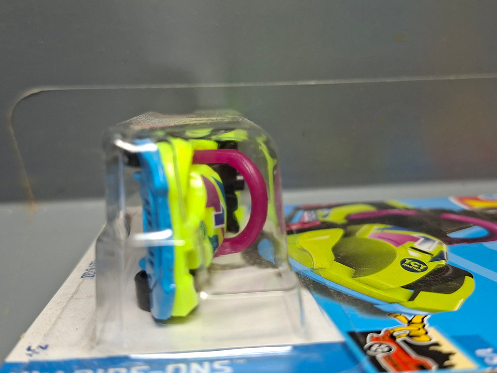 Hot Wheels Let's go  2022-015 (NP24)