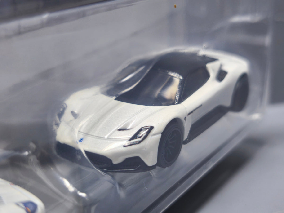 Hot Wheels Premium 2-pack Maserati MC12 & MC20 (CT12)