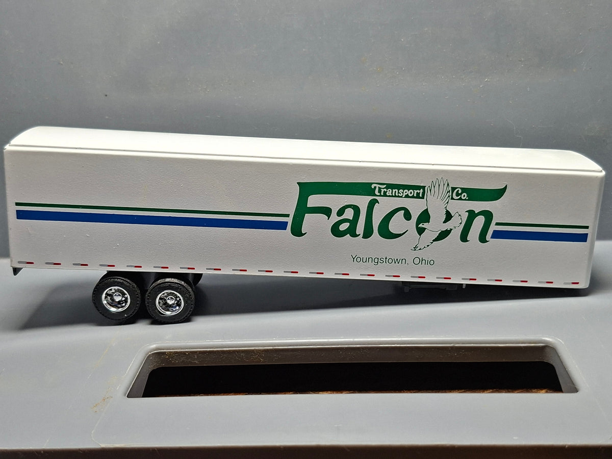 ERTL White GMC aero integral Falcon (NP25)