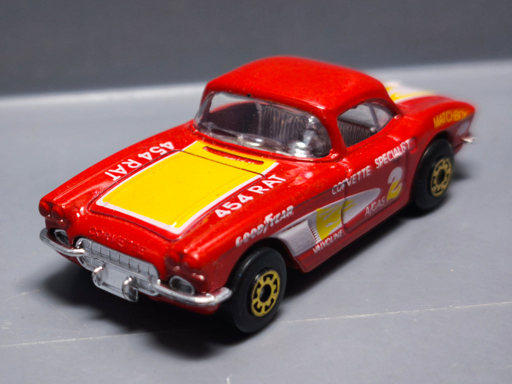 Matchbox 1983 mainline  1962 chevrolet corvette version jantes gold  (A06)